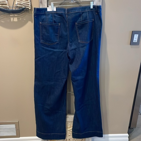 Chicos Wide leg Jeans - Picture 4 of 6